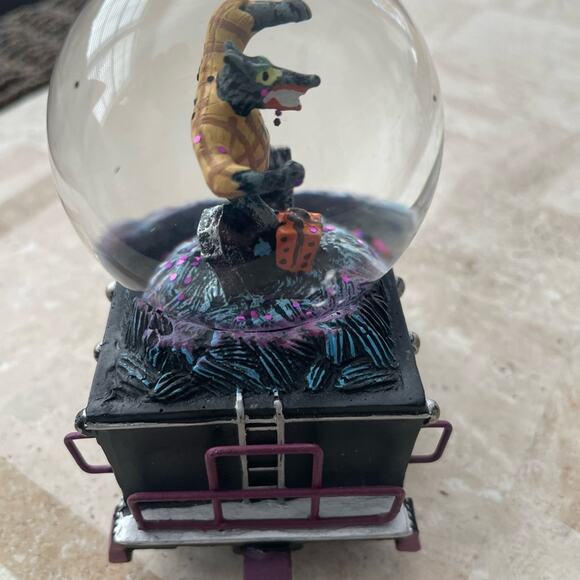 Disney Nightmare Before Christmas glitter globe - Picture 3 of 7